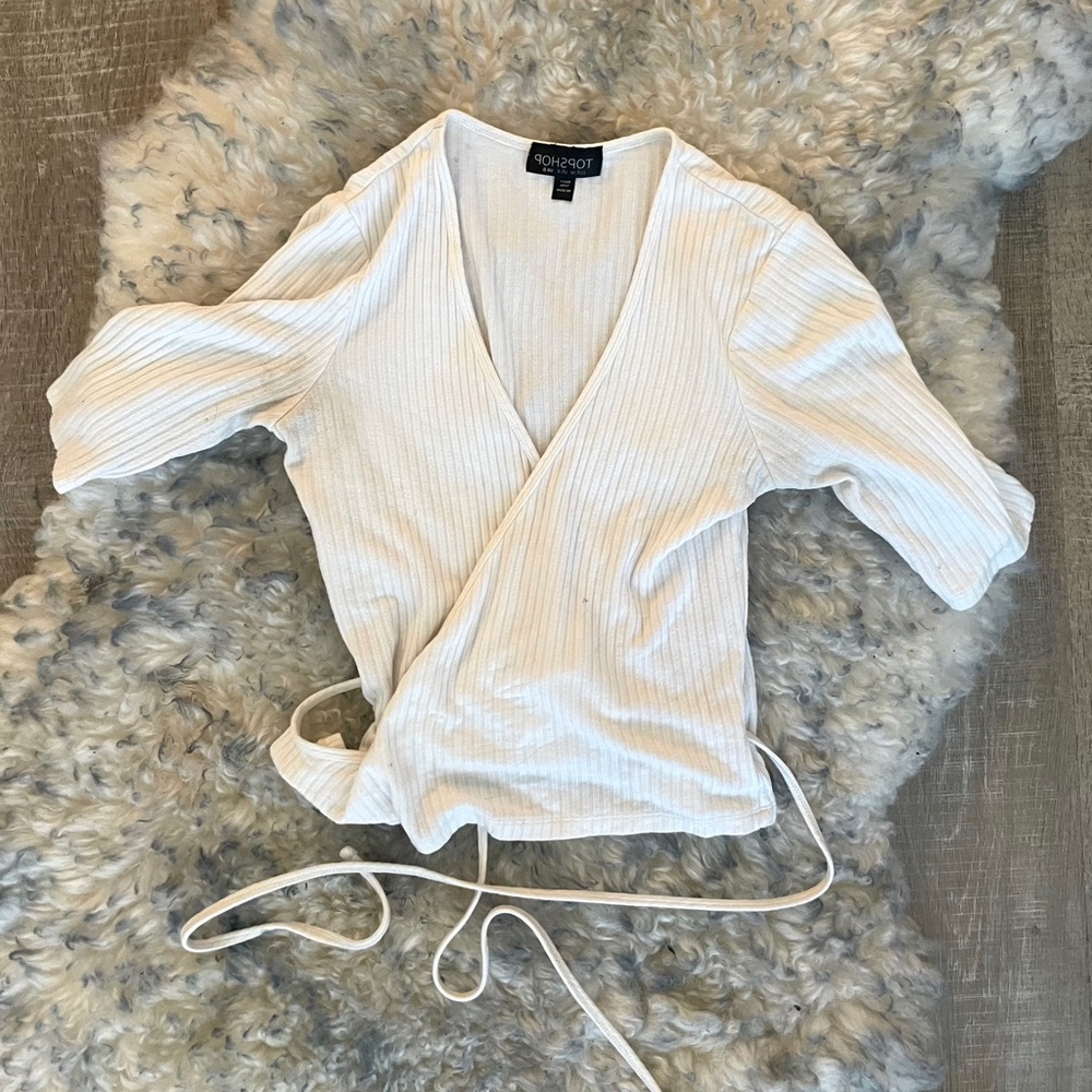 TOPSHOP White Ribbed Wrap Crop Top Blouse v-neck